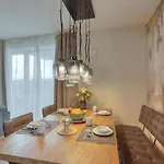 Διαμέρισμα Cozy In With Wifi *